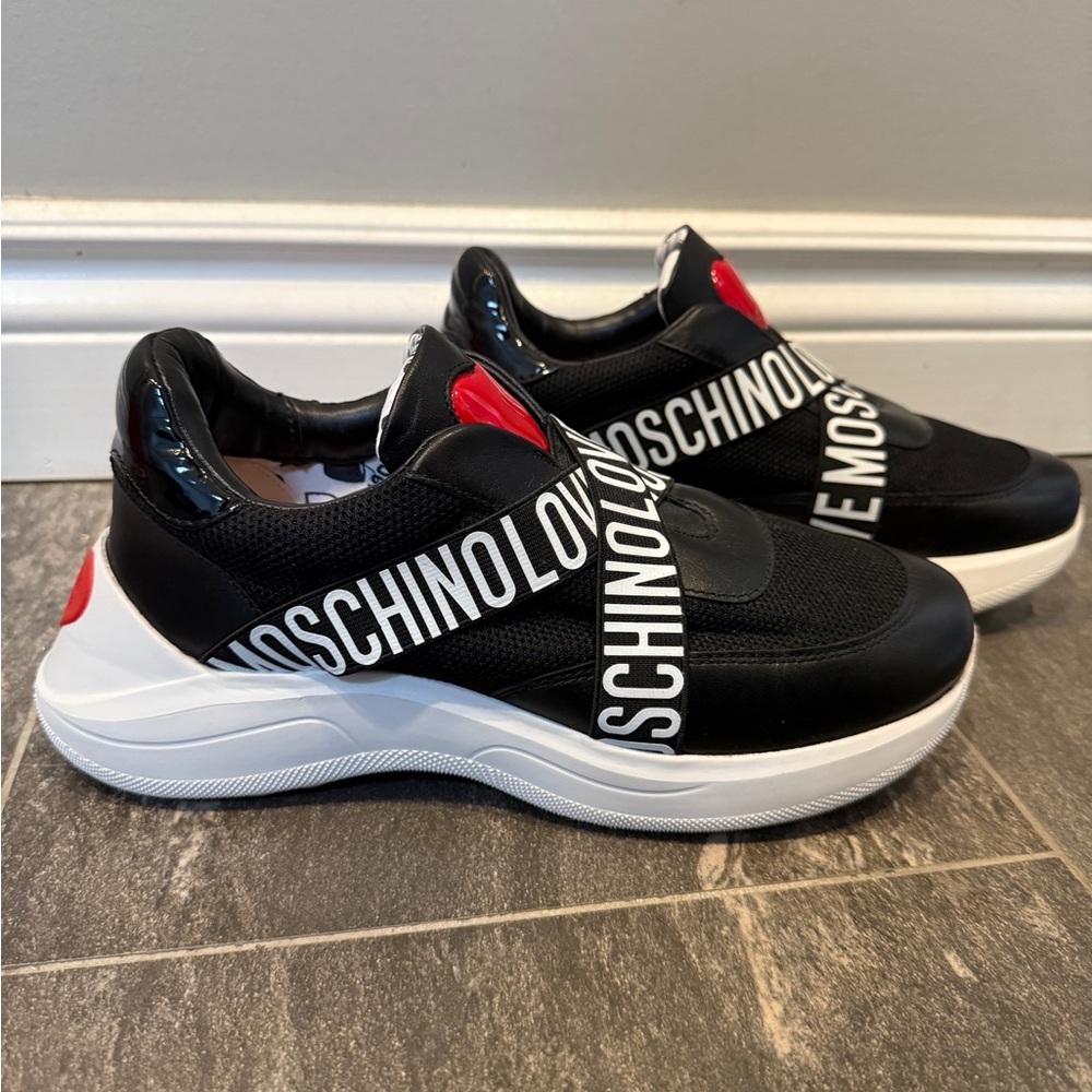 Moschino Logo Heart Sneakers